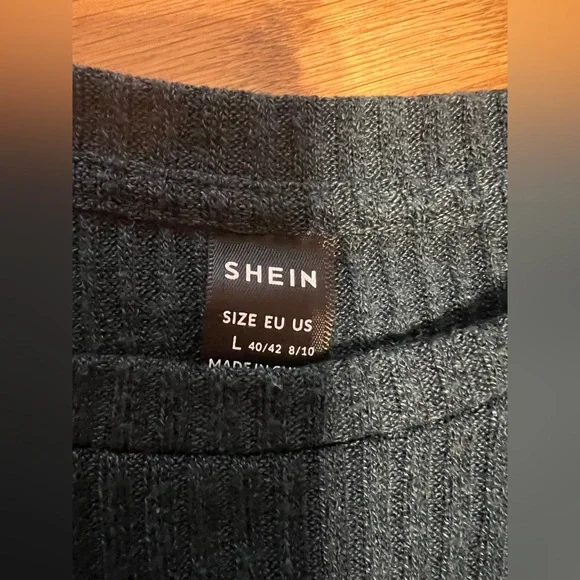 Lot (3)  SHEIN Ribbed Crop Tops - Large - Picture 10 of 13